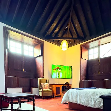 Traditional Full House - Gara & Chico Сasa de vacaciones