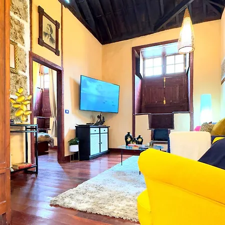 Traditional Full House - Gara & Chico Сasa de vacaciones