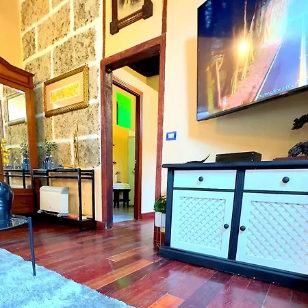 Traditional Full House - Gara & Chico Prázdninový dům