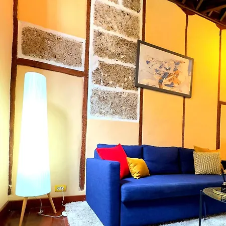 Traditional Full House - Gara & Chico