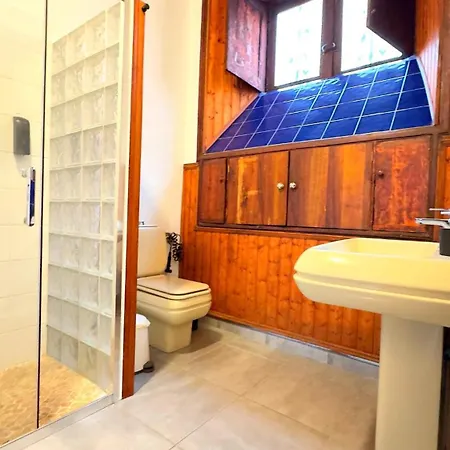 בית נופש Traditional Full House - Gara & Chico גרצ'יקו