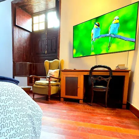 Traditional Full House - Gara & Chico * גרצ'יקו